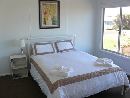 Beachport Escape - Holiday Adelaide 3