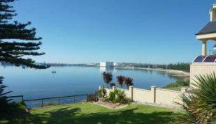 Bay 10 Accommodation - Holiday Adelaide 1