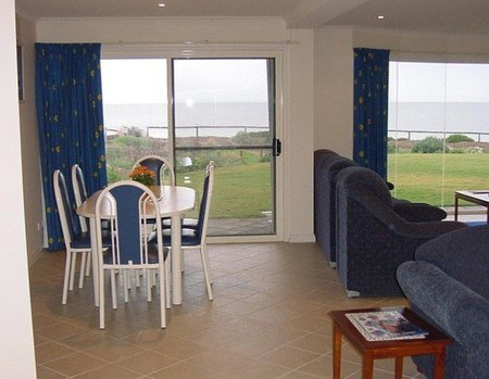 Moonta Bay Escape - Holiday Adelaide 2