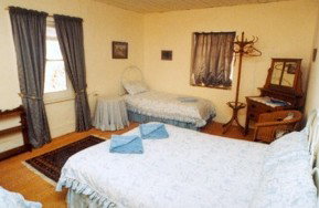 Millers House Mintaro - Holiday Adelaide 3