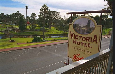 Victoria Hotel - Strathalbyn - Holiday Adelaide 4