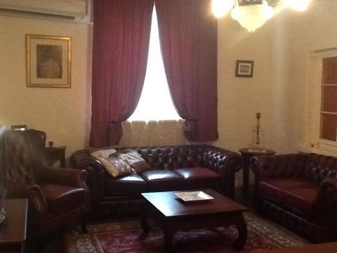 Tara's Of Auburn - Holiday Adelaide 1