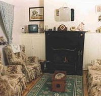 Lavender Cottage Bed And Breakfast Accommodation - Holiday Adelaide