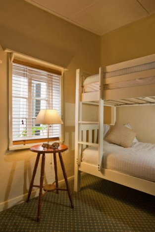 Stirling House - Holiday Adelaide 4