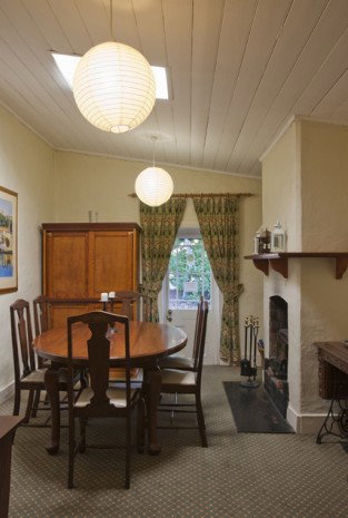 Stirling House - Holiday Adelaide 5