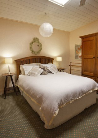 Stirling House - Holiday Adelaide 6