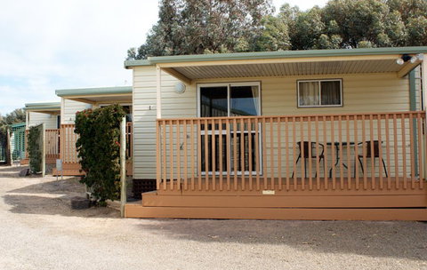 Moonta Bay Road Cabins And Cottages - Holiday Adelaide 3