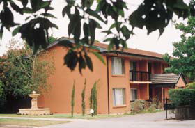 Village Apartments - Holiday Adelaide 2