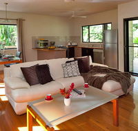 Misty Mountains Tropical Rainforest Romantic Retreat - Holiday Adelaide