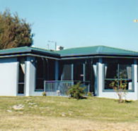 Homelea Accommodation Spa Cottage and Apartments - Holiday Adelaide
