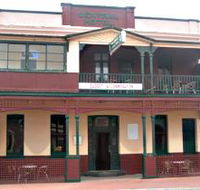 Central Hotel Zeehan - Holiday Adelaide