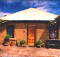 Hamilton's Cottage Collection and Country Gardens - Victorias Cottage - Holiday Adelaide