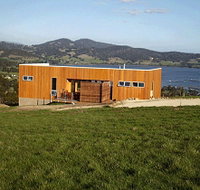 Deck House - Holiday Adelaide