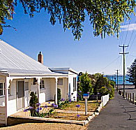 Swansea House - Holiday Adelaide