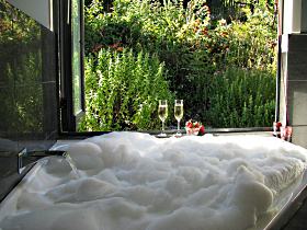 Escape To - Holiday Adelaide 0