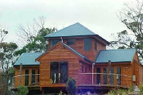 Tree House - The - Holiday Adelaide 0