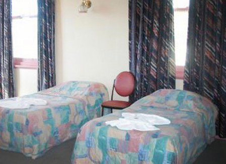 Formby Hotel - Holiday Adelaide 1