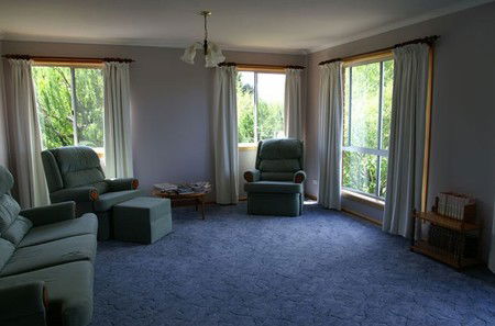 Three Hut Point Waterfront Accommodation - Holiday Adelaide 4