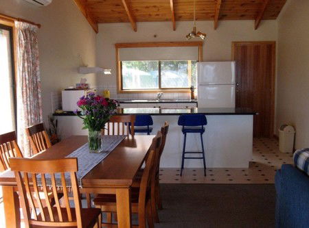 Daniel's Bay Retreat - Holiday Adelaide 3