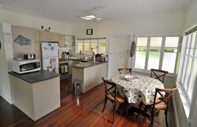 Bungalow QLD Holiday Adelaide