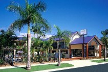 Tropical Queenslander - Holiday Adelaide 0