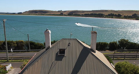 Captains Cottage - Holiday Adelaide 2