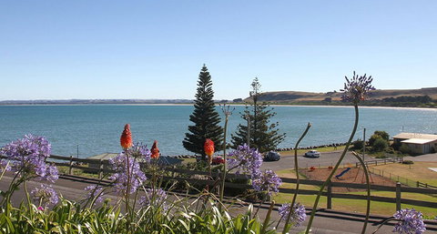 Captains Cottage - Holiday Adelaide 5