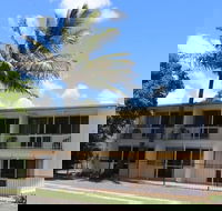 Pippies Beachhouse - Holiday Adelaide