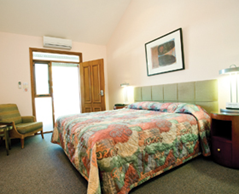 Gundaroo Colonial Inn - Holiday Adelaide 0