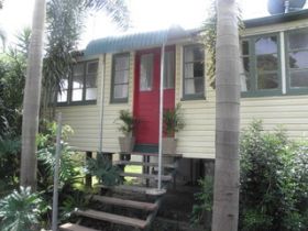 The Red Ginger Bungalow - Holiday Adelaide 0