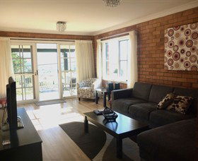 The Beach Retreat - Holiday Adelaide 0