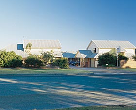 Browns Mountain NSW Holiday Adelaide