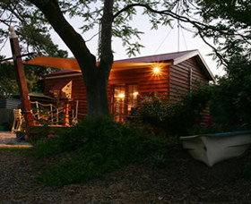 Ballarat Cottages - Holiday Adelaide 0