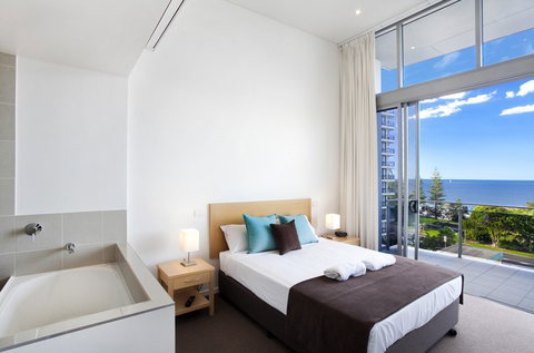 Coco Mooloolaba - Holiday Adelaide 0