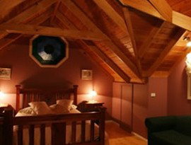 Ballarat Cottages - Holiday Adelaide 3