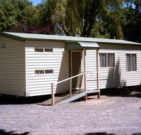 Castlemaine Central Cabin  Van Park - Holiday Adelaide
