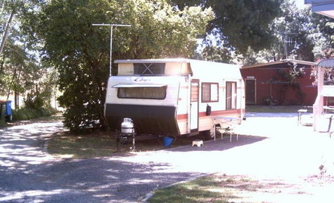 Castlemaine Central Cabin & Van Park - Holiday Adelaide 1