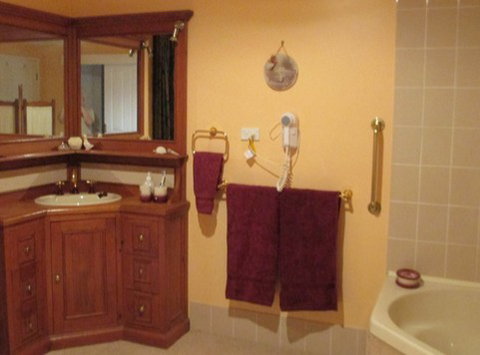 Azalea House B And B - Holiday Adelaide 5