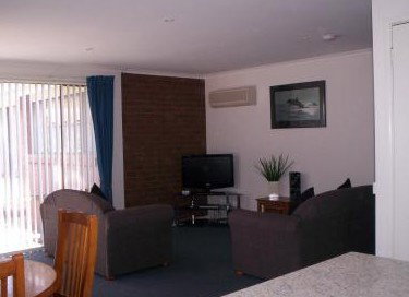 AnchorBell Holiday Apartments - Holiday Adelaide 3
