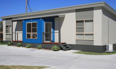 Bowlo Holiday Cabins - Holiday Adelaide 1