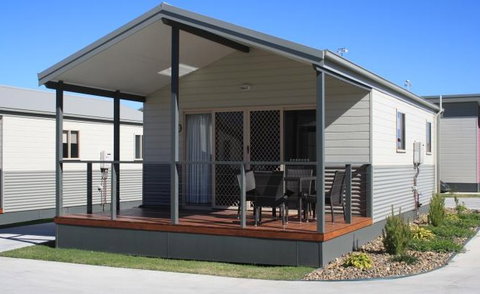 Bowlo Holiday Cabins - Holiday Adelaide 5