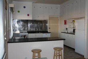 Apartment 1 On Oxide - Holiday Adelaide 1
