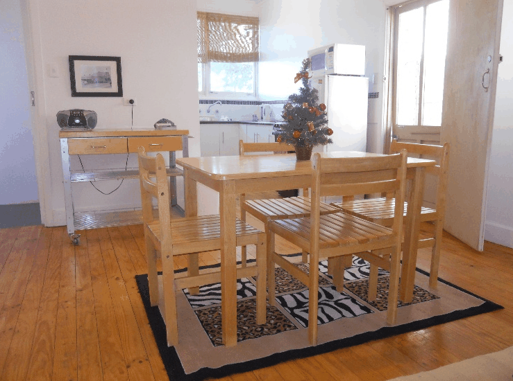 Aussie Bacon and Eggs Cottages - Holiday Adelaide