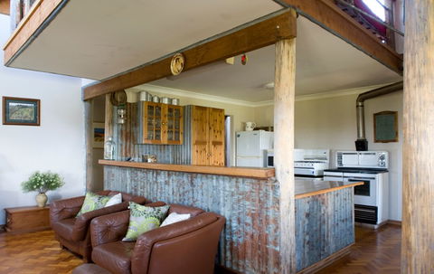 Yaraandoo Lakeside Retreat - Holiday Adelaide 2