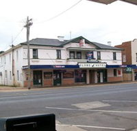 Globe Hotel Bombala - Holiday Adelaide