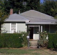 Honeysuckle Cottage Jingellic - Holiday Adelaide