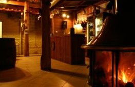 Altamira Retreat - Holiday Adelaide 1