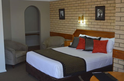 Hilltops Retreat Motor Inn - Holiday Adelaide 4