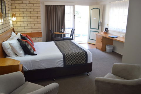 Hilltops Retreat Motor Inn - Holiday Adelaide 5