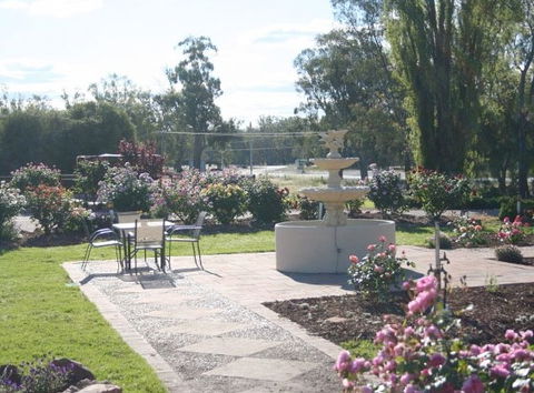 Newell Motor Inn - Holiday Adelaide 4